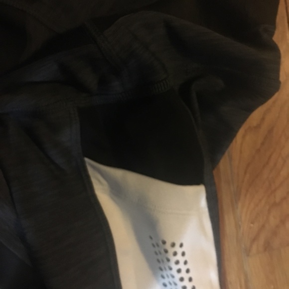 Victoria’s Secret Pink ultimate leggings - Picture 5 of 5